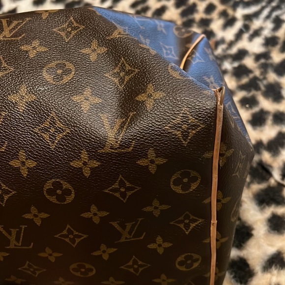 Authentic speedy 35 Louis Vuitton bag. - Picture 3 of 5